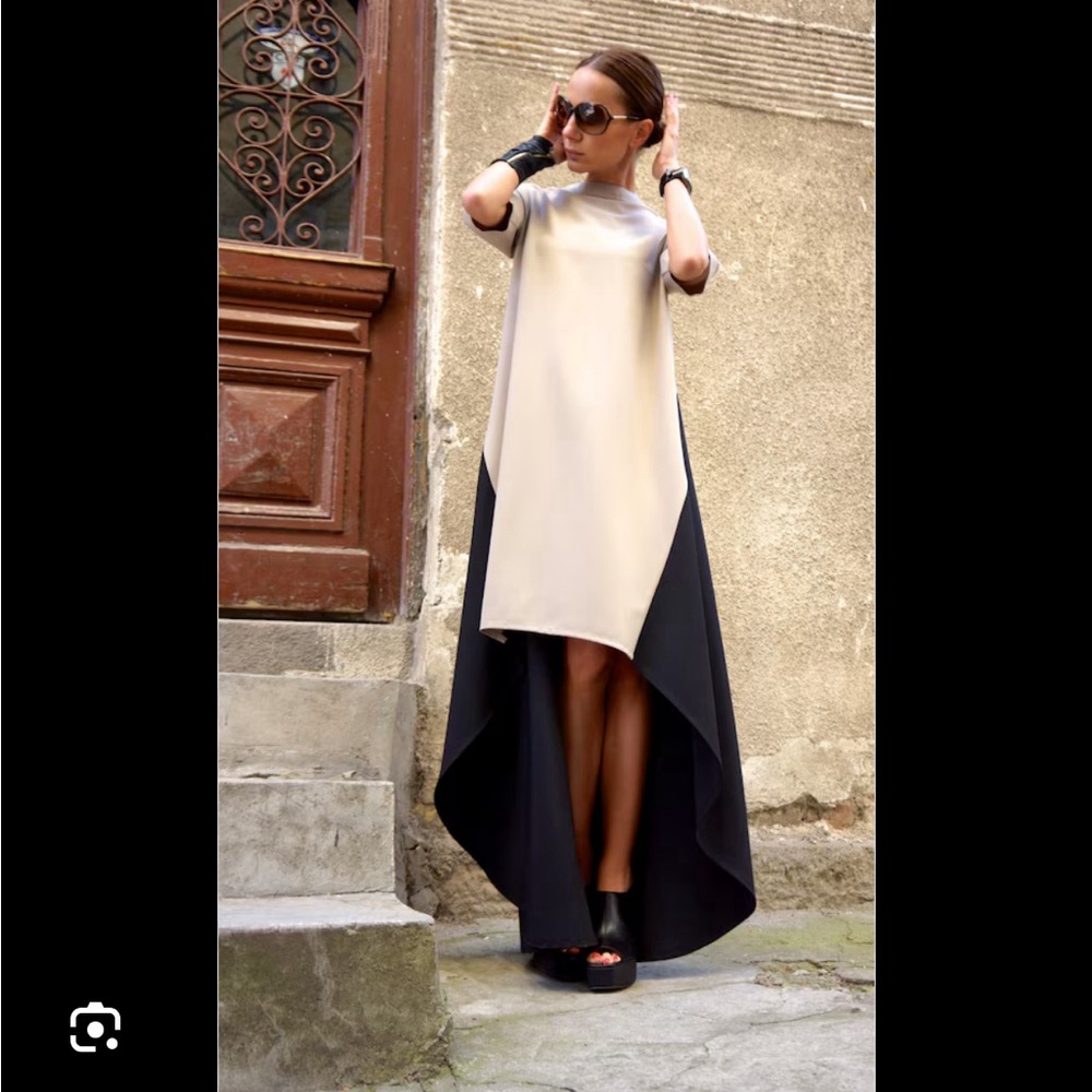 Like new condition high-low dress!